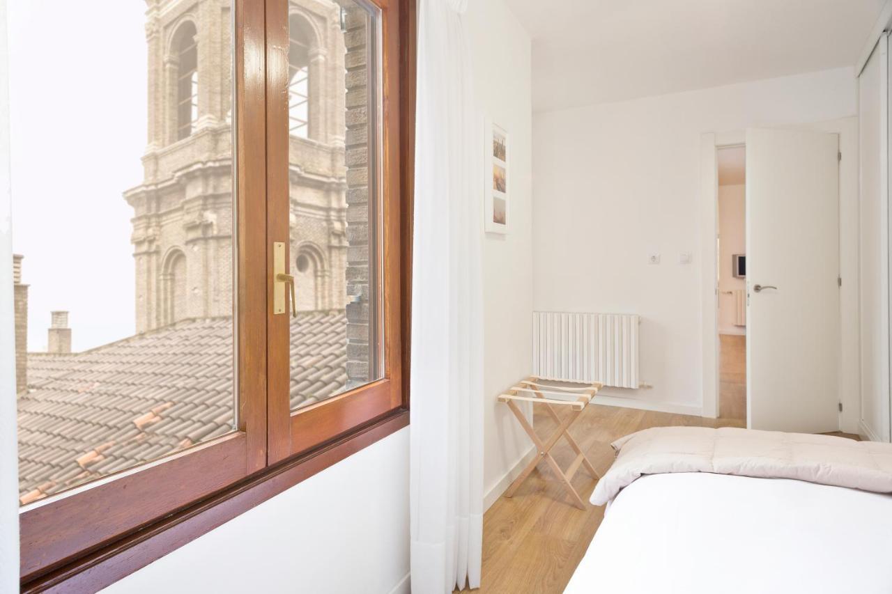 Apartamento Con Vistas En Centro Historico Zaragoza Exteriör bild